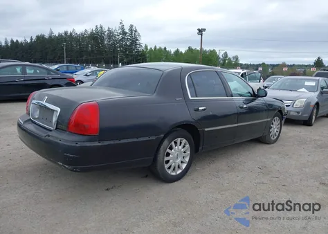 2007 Lincoln Town Car Signature from USA, damaged, VIN 1LNHM81W77Y624474